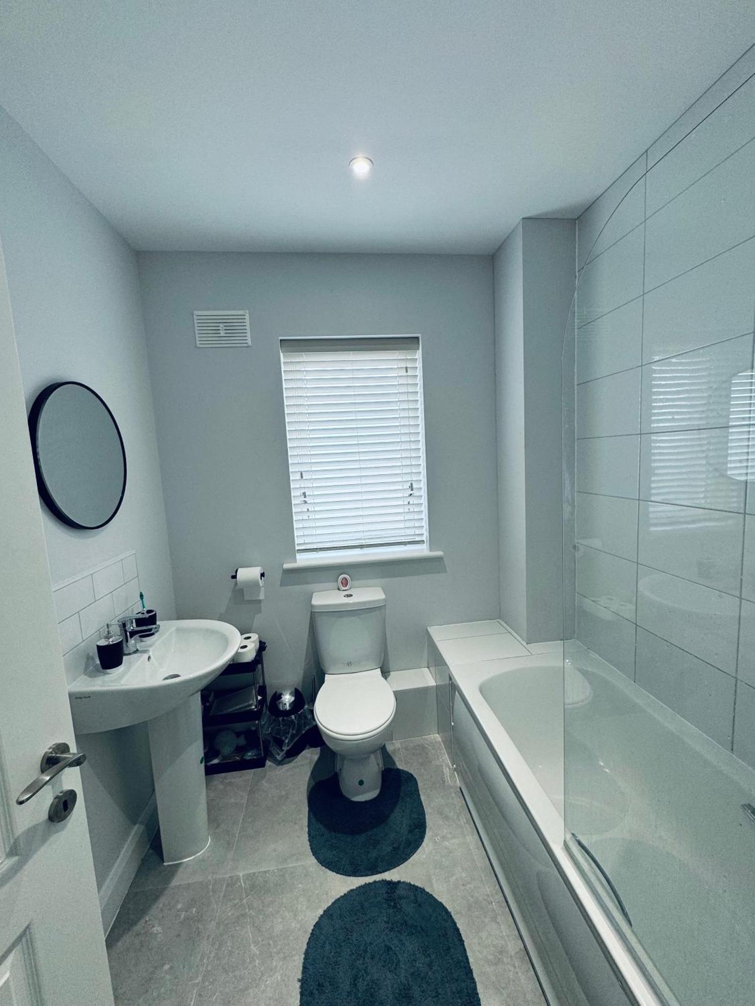 Modern Double & Single Room With Cozy Vibes Athy Exteriör bild